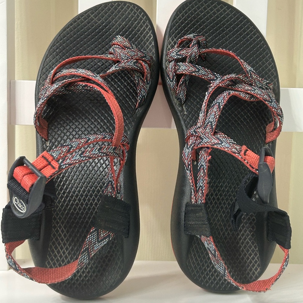 Chaco Women’s Size 7 Strappy Sport Sandals - Picture 7 of 9